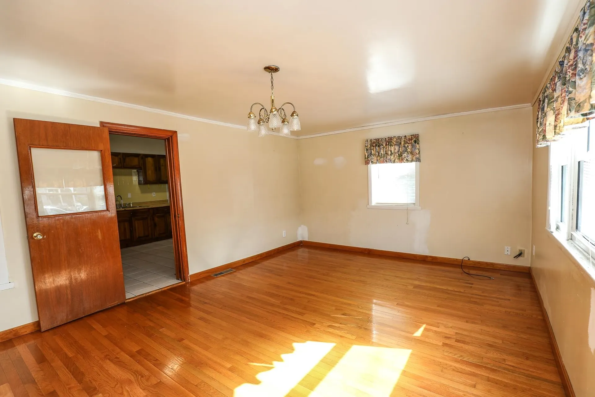 102 Ash Street Nashua NH 03060