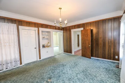 102 Ash Street Nashua NH 03060