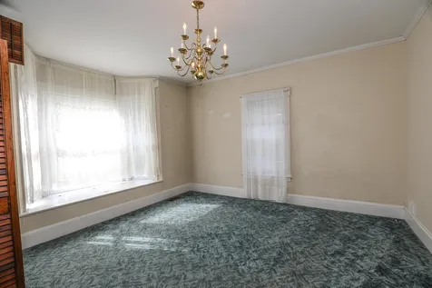102 Ash Street Nashua NH 03060