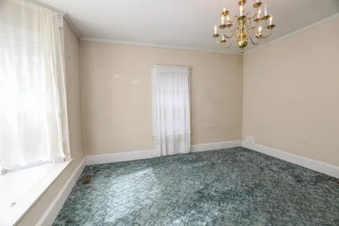 102 Ash Street Nashua NH 03060
