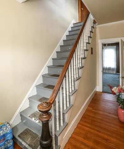 102 Ash Street Nashua NH 03060