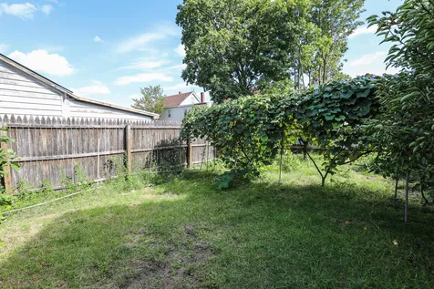 102 Ash Street Nashua NH 03060