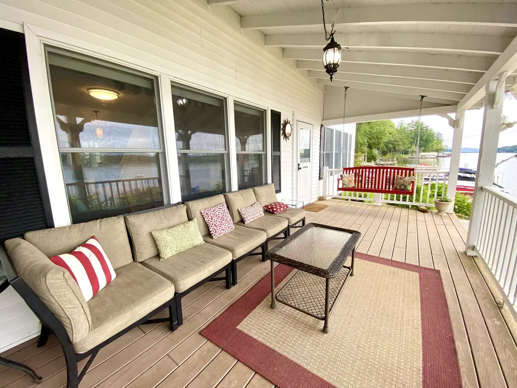 171 Dockham Shore Road Gilford NH 03249