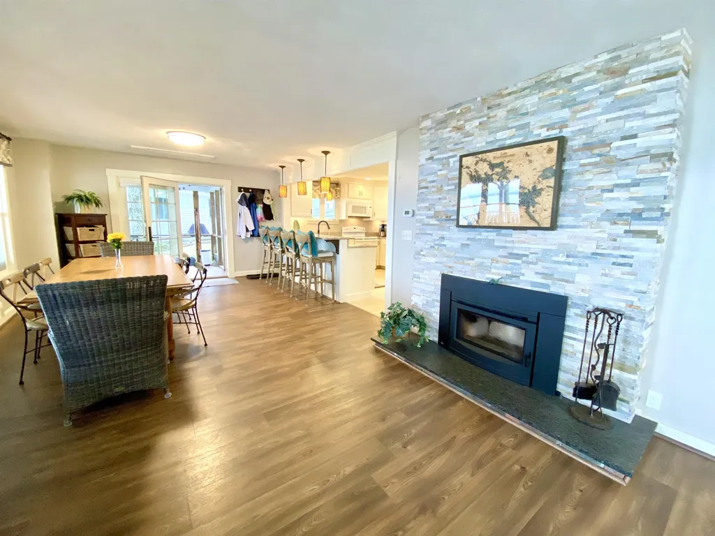 171 Dockham Shore Road Gilford NH 03249