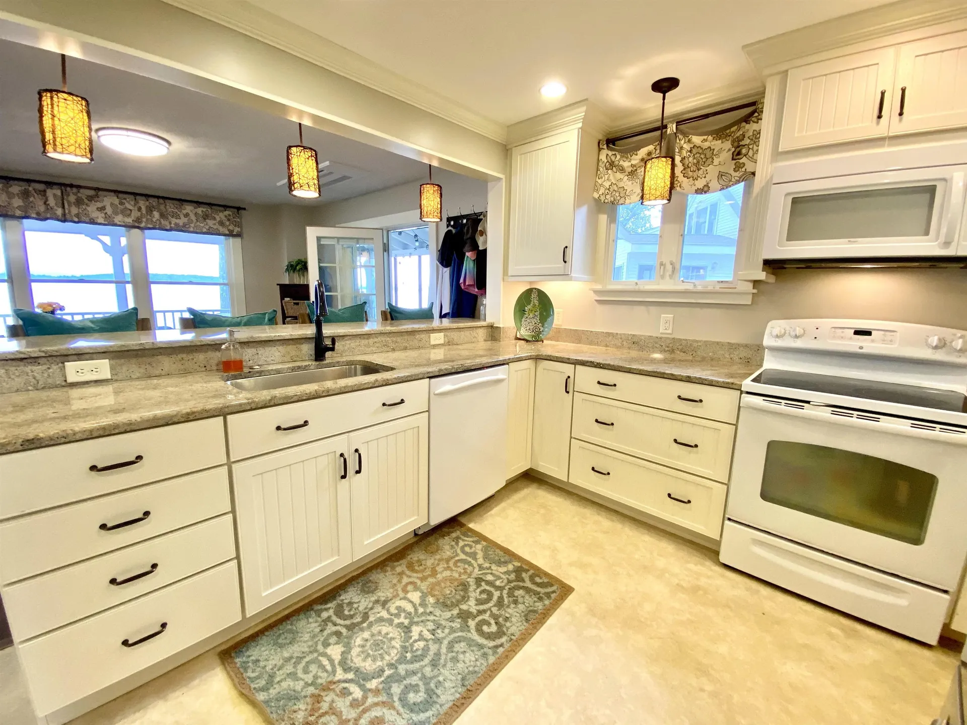 171 Dockham Shore Road Gilford NH 03249