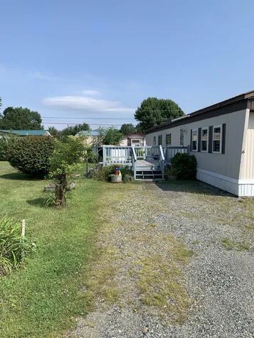 16 Windy Acres Park Charlestown NH 03603