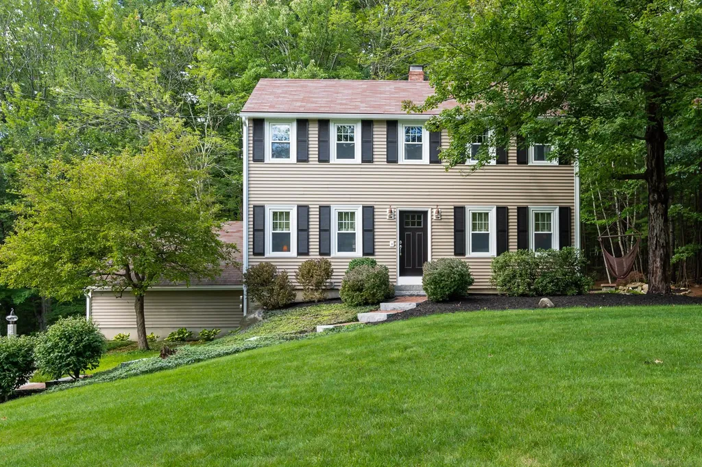 6 Birch Hill Road Brookline NH 03033