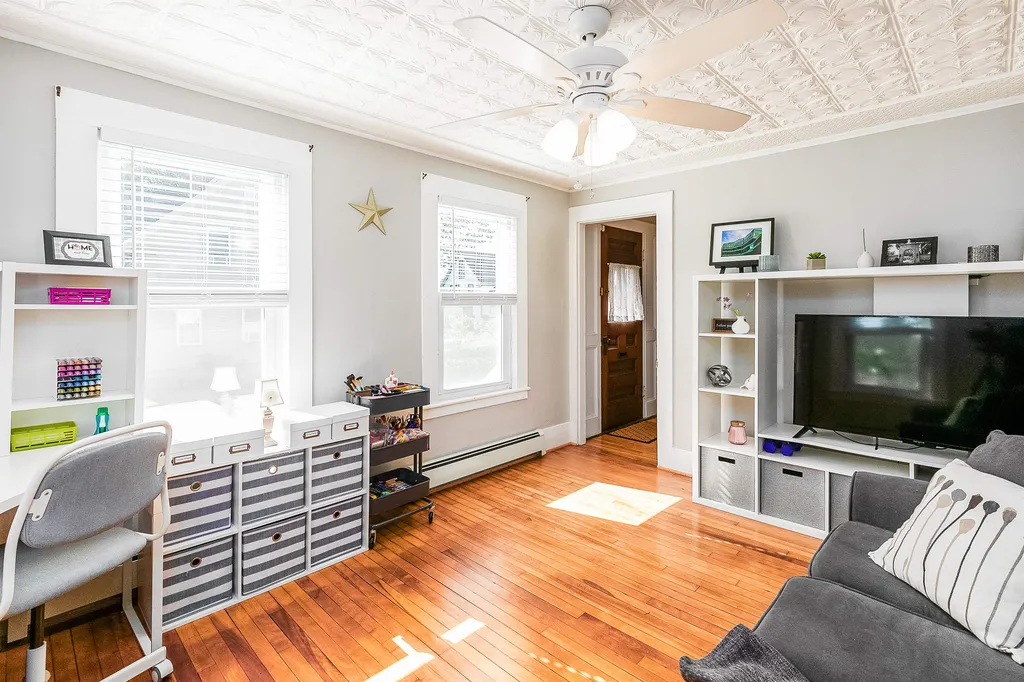 8 Laurel Street Concord NH 03301