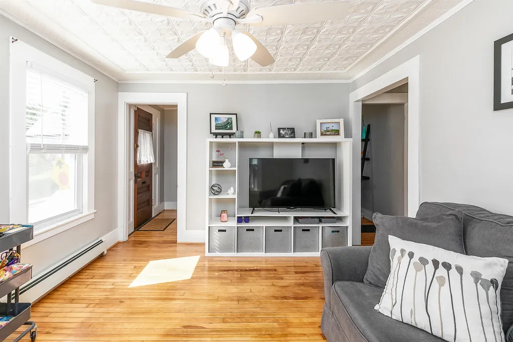 8 Laurel Street Concord NH 03301
