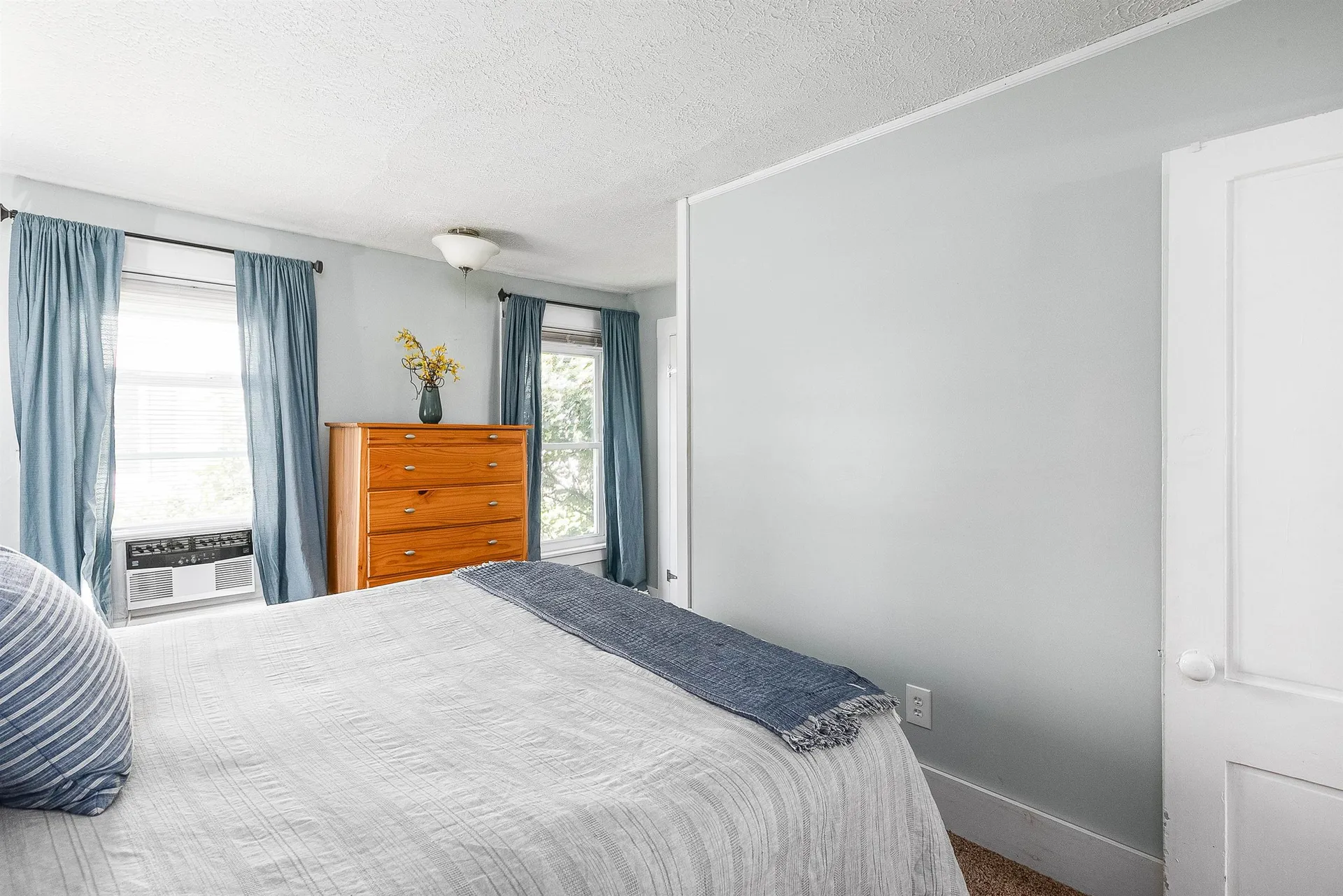 8 Laurel Street Concord NH 03301