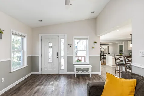 8 Laurel Street Concord NH 03301