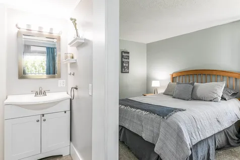 8 Laurel Street Concord NH 03301