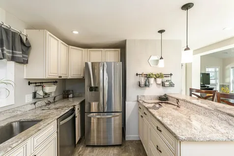 8 Laurel Street Concord NH 03301