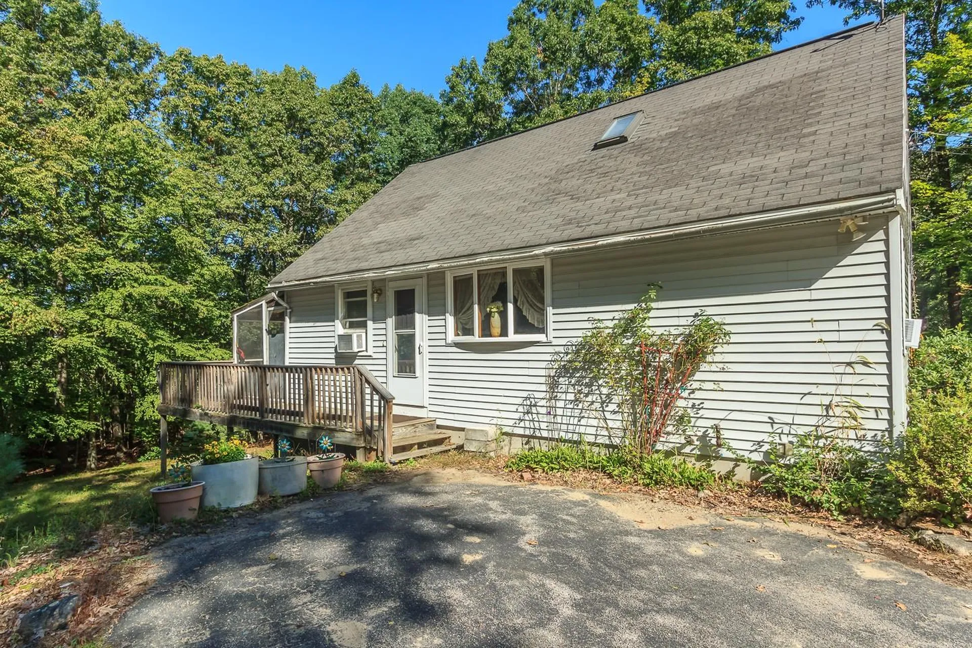 154 Appletree Road Auburn NH 03032