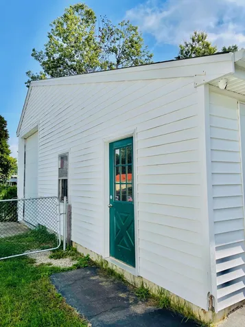 8 Dodge Street Rochester NH 03867