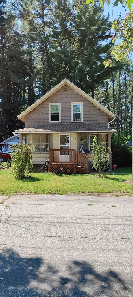 14 Gray Avenue Farmington NH 03835