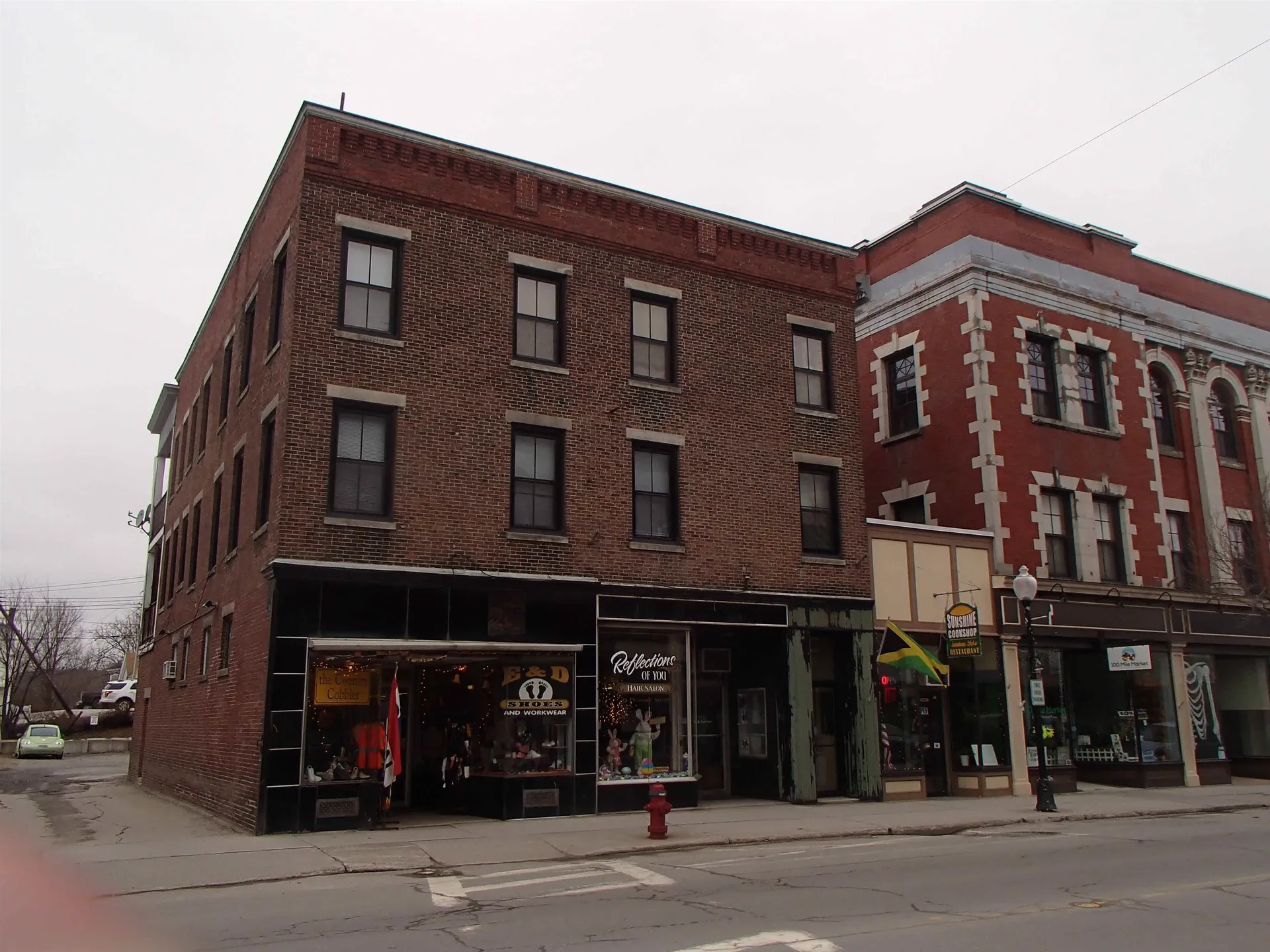 43 Pleasant Street Claremont NH 03743