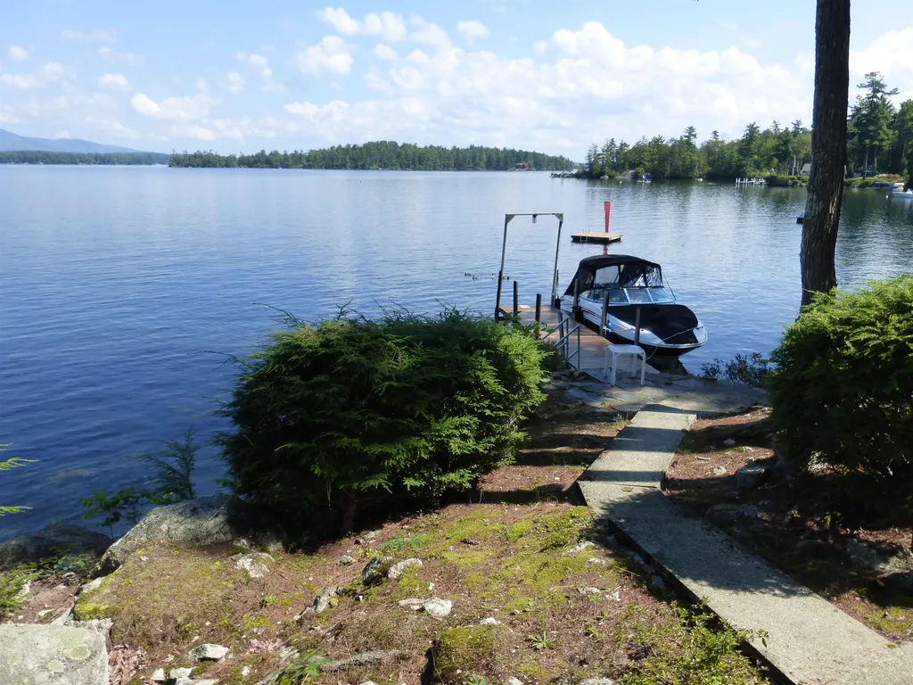 54 Veasey Shore Road Meredith NH 03253