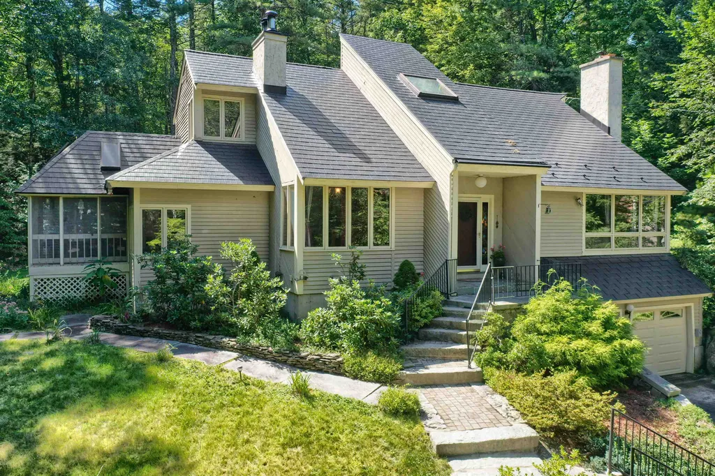 2 Fieldstone Drive Amherst NH 03031