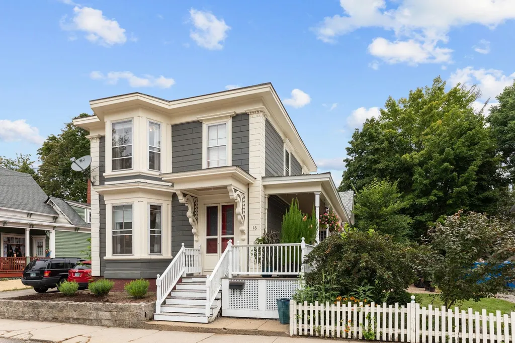 16 Heaton Street Rochester NH 03867