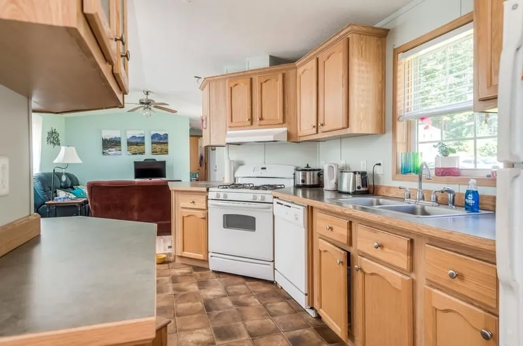 8 Tonka Street Rochester NH 03867