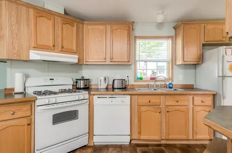 8 Tonka Street Rochester NH 03867