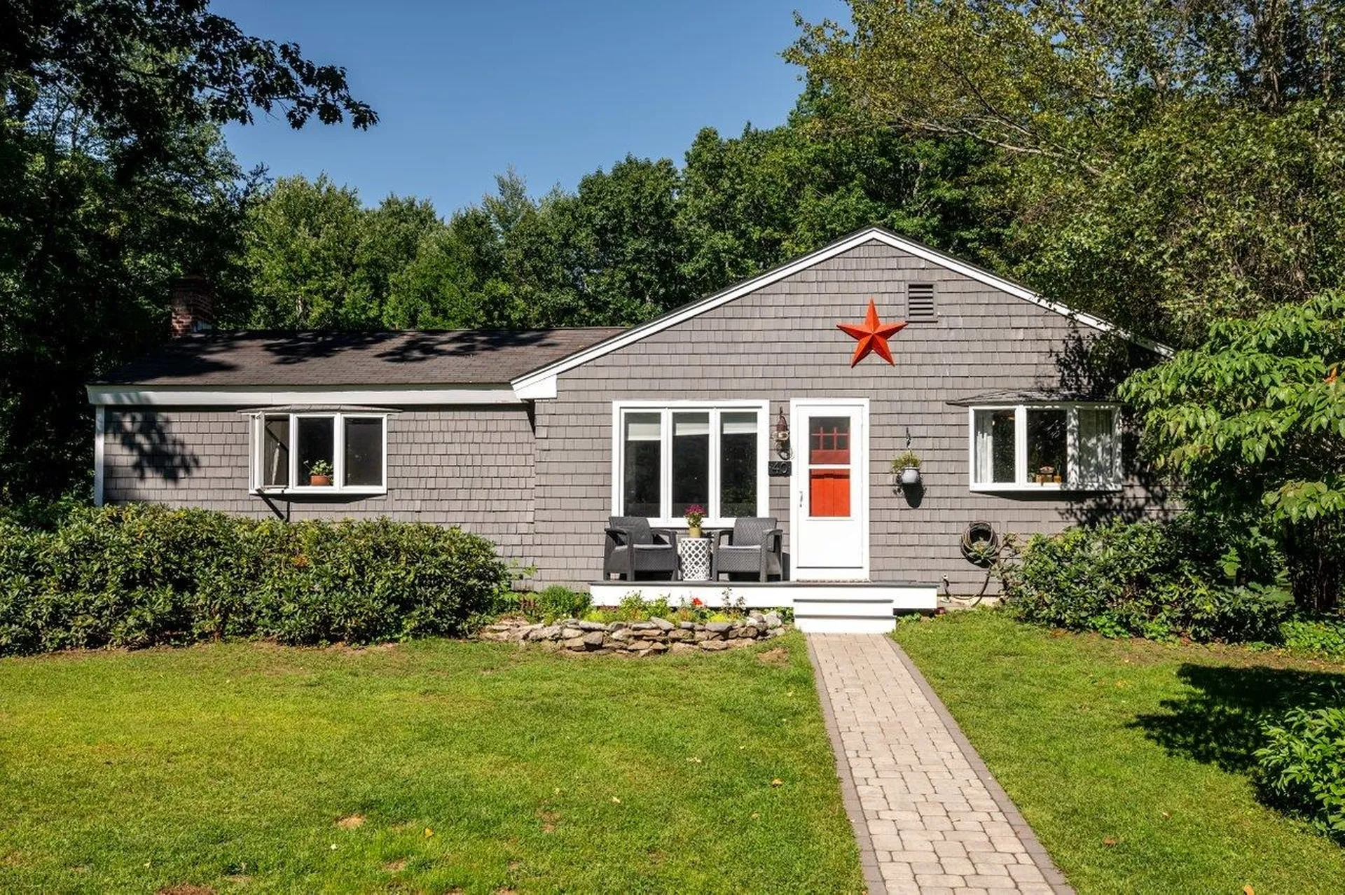 40 Crestview Terrace Stratham NH 03885