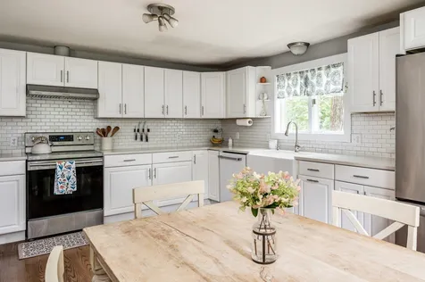 40 Crestview Terrace Stratham NH 03885