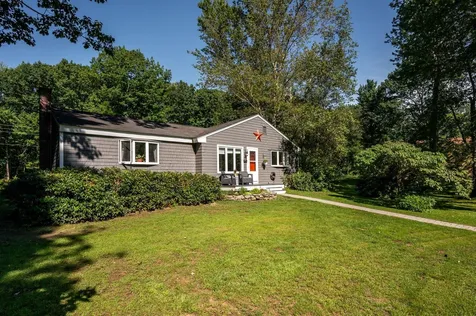 40 Crestview Terrace Stratham NH 03885