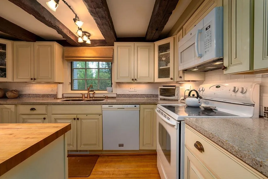 56 Allen Road Wolfeboro NH 03894
