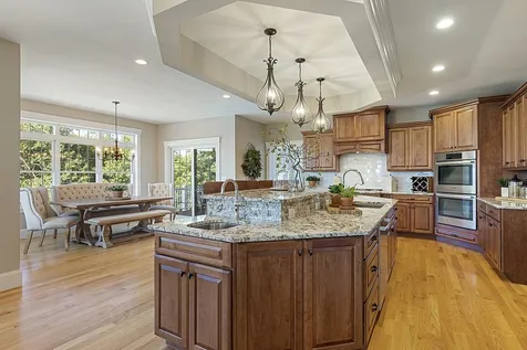 6 Ryan Farm Road Windham NH 03087