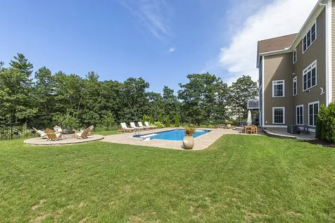 6 Ryan Farm Road Windham NH 03087