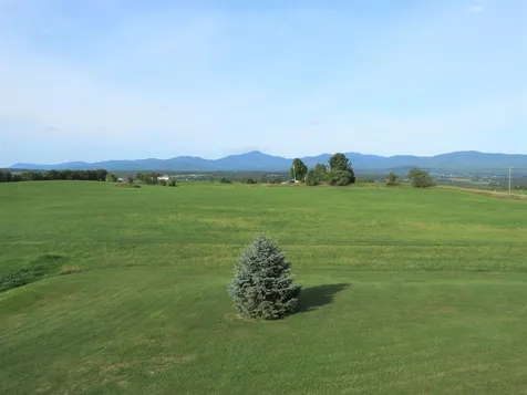 2637 Farrar Road Newport Town VT 05857
