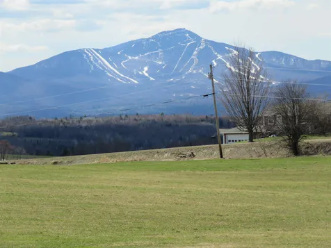 2637 Farrar Road Newport Town VT 05857