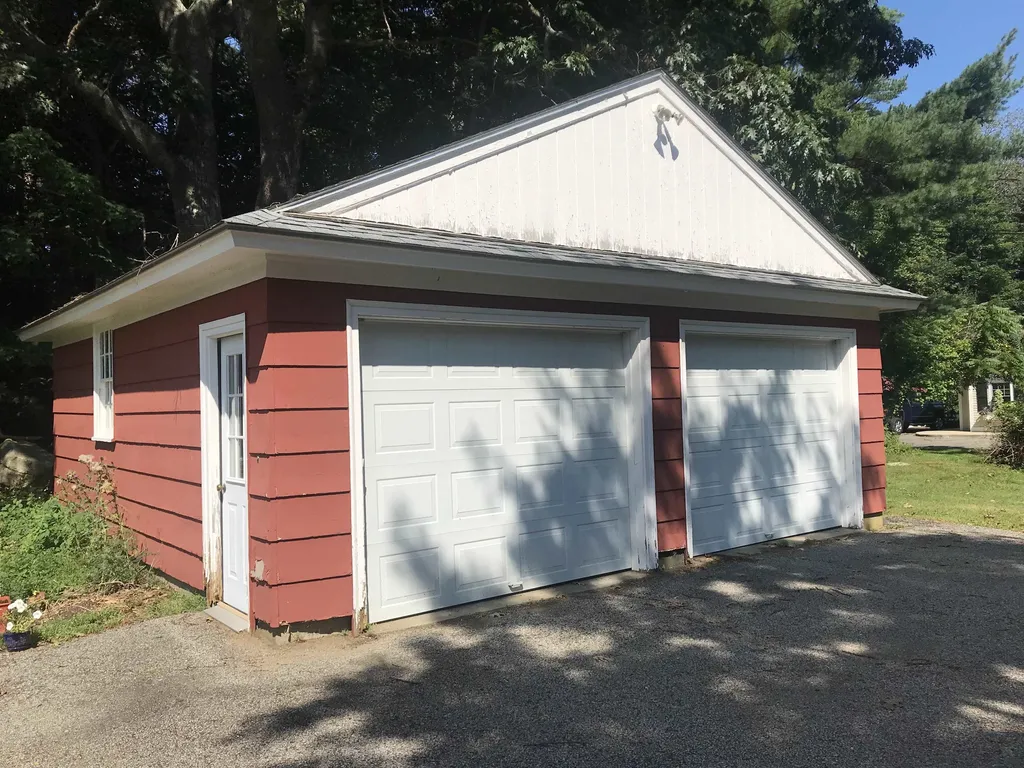 665-667 Wallis Road Rye NH 03870