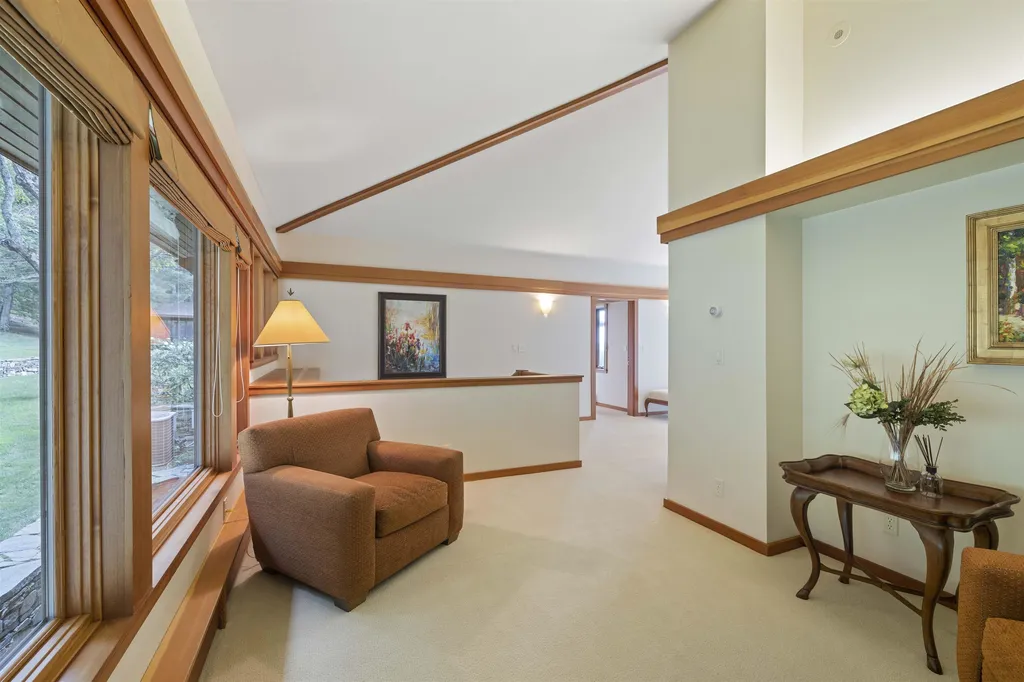 10 Gates Road Hanover NH 03750