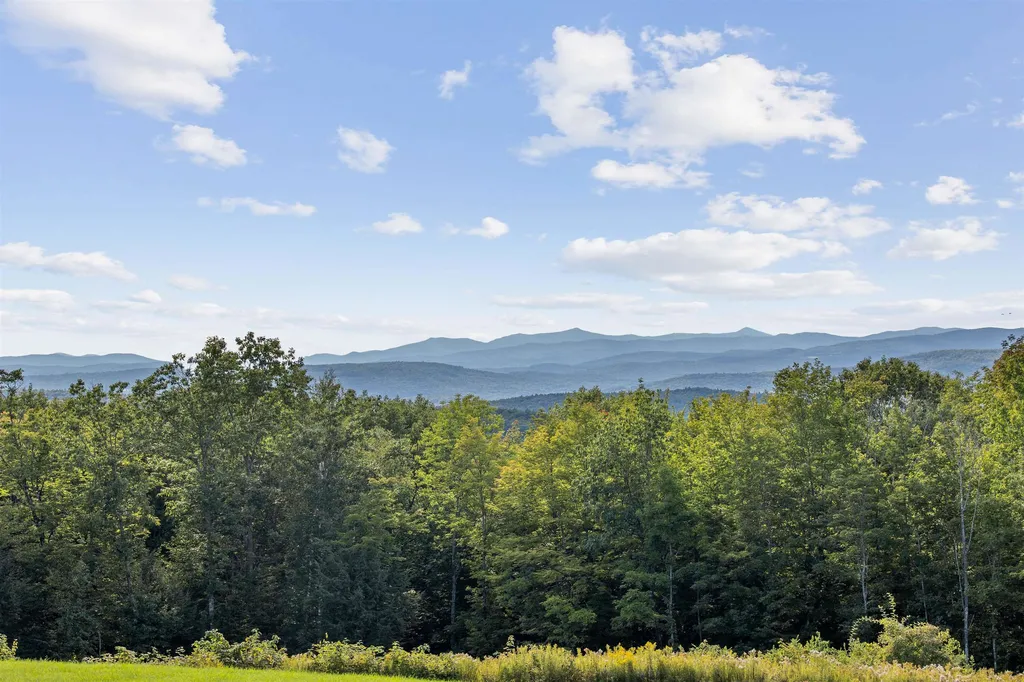 10 Gates Road Hanover NH 03750