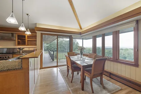 10 Gates Road Hanover NH 03750