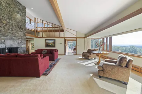 10 Gates Road Hanover NH 03750