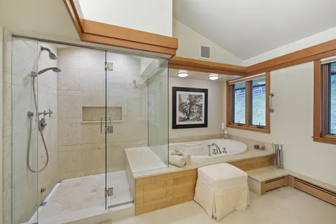 10 Gates Road Hanover NH 03750