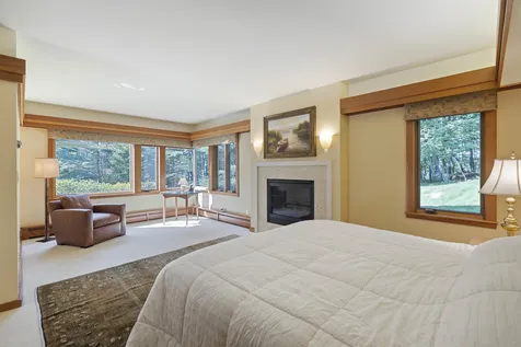 10 Gates Road Hanover NH 03750