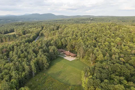 10 Gates Road Hanover NH 03750