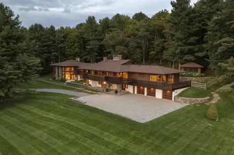 10 Gates Road Hanover NH 03750