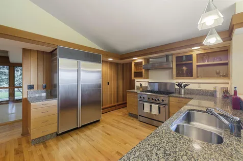 10 Gates Road Hanover NH 03750