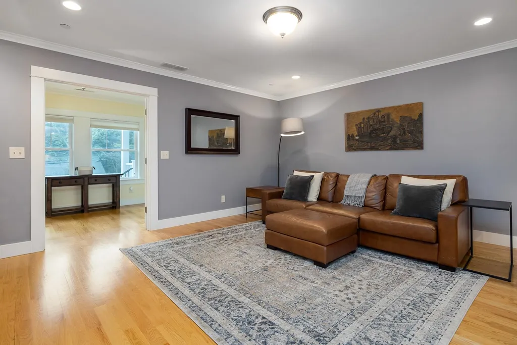796 Sagamore Avenue Portsmouth NH 03801
