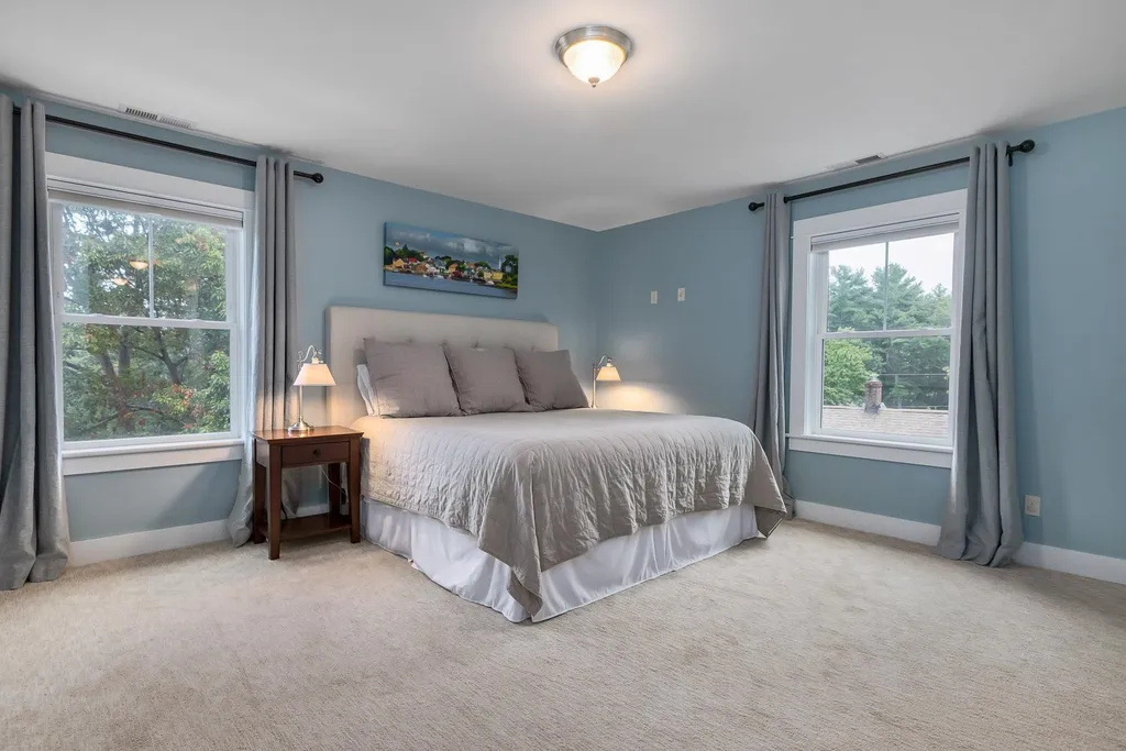 796 Sagamore Avenue Portsmouth NH 03801