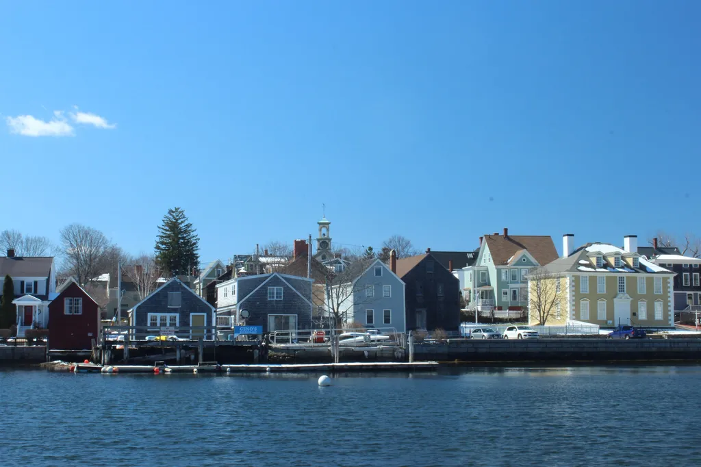 796 Sagamore Avenue Portsmouth NH 03801
