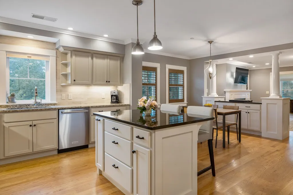 796 Sagamore Avenue Portsmouth NH 03801