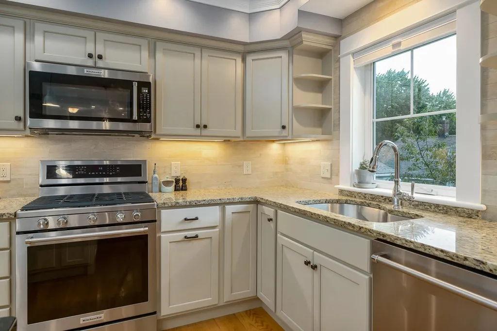 796 Sagamore Avenue Portsmouth NH 03801