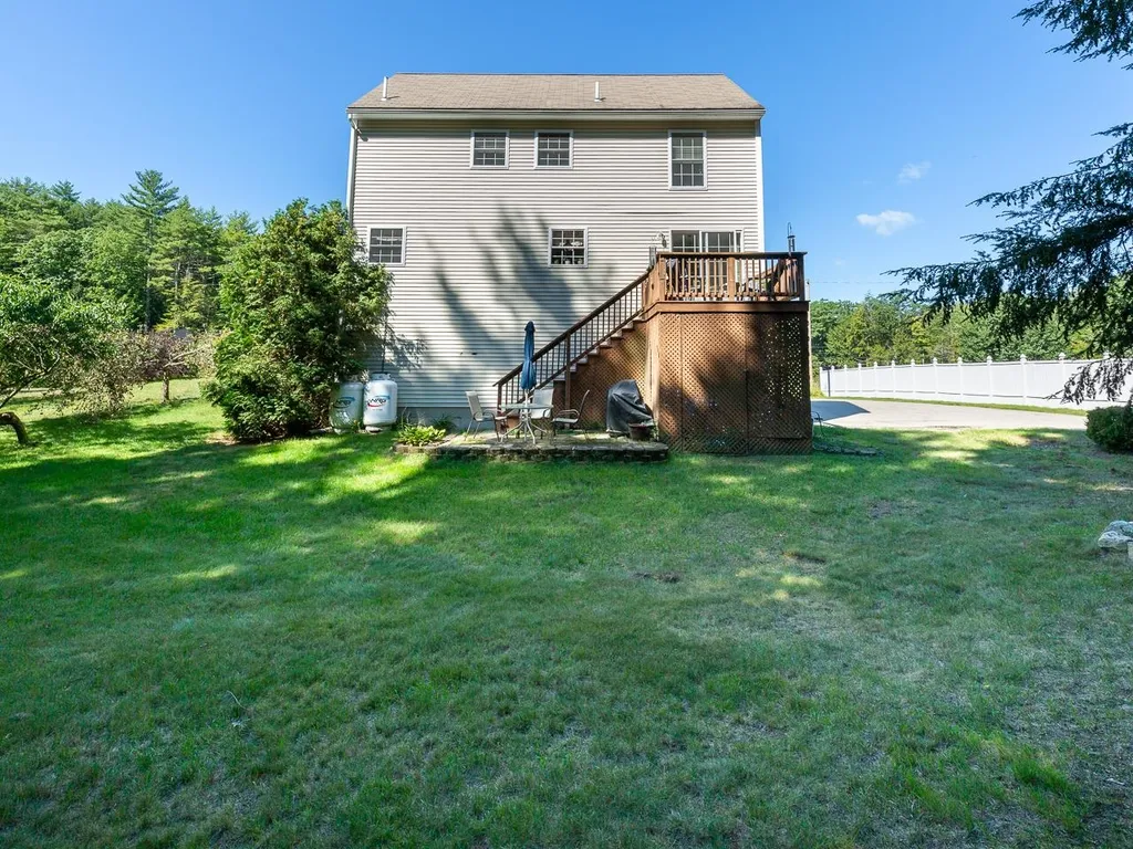 56 Compromise Lane Sandown NH 03873